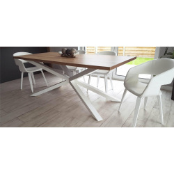 Centrálna oceľová podnož k jedálenskému stolu typ X 19